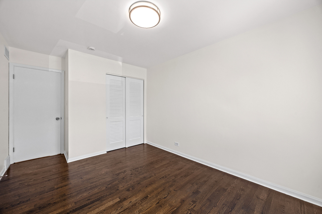 1615 W Greenleaf Avenue - Photo 12