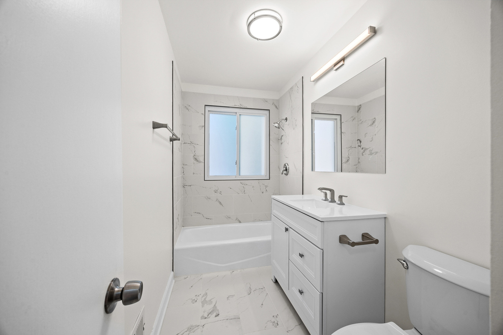 1615 W Greenleaf Avenue - Photo 10