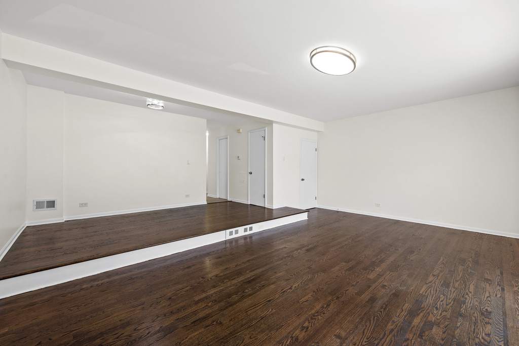 1615 W Greenleaf Avenue - Photo 4
