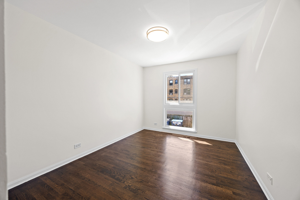 1615 W Greenleaf Avenue - Photo 11