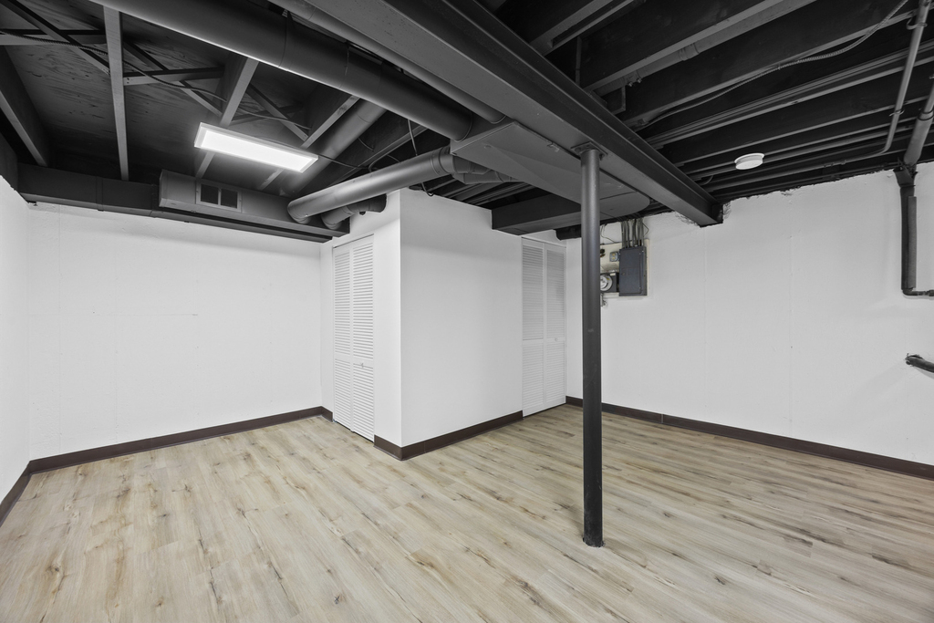 1615 W Greenleaf Avenue - Photo 19