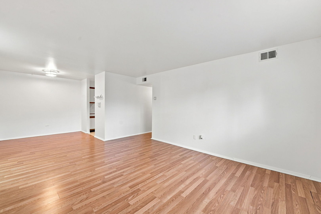 6109 Knoll Wood Road - Photo 7