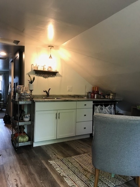 912 Dekalb Avenue - Photo 2