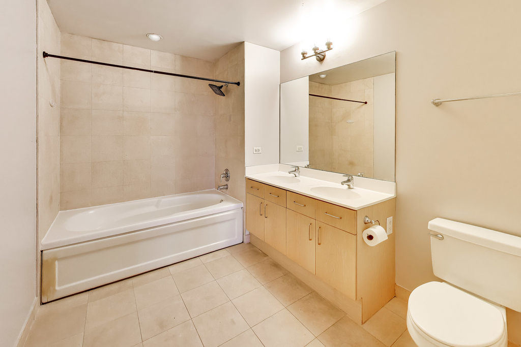 520 N Halsted Street - Photo 4