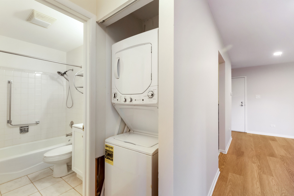 611 W Central Road - Photo 7