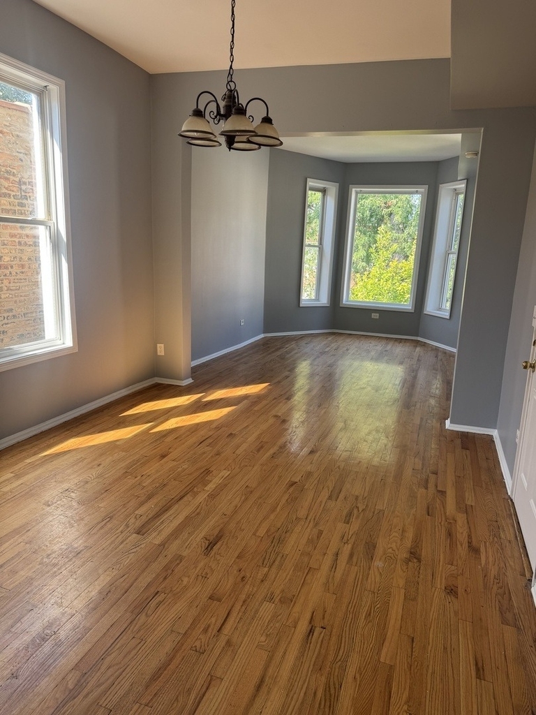 1643 S Trumbull Avenue - Photo 2