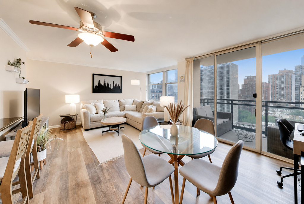 30 E Elm Street - Photo 2