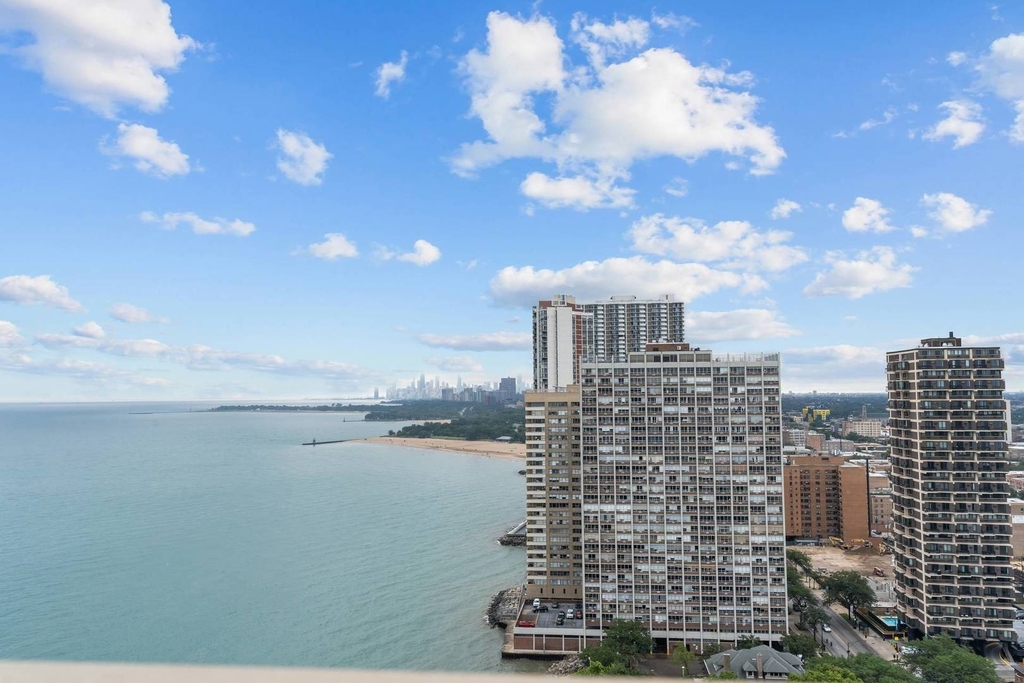 6301 N Sheridan Road - Photo 25