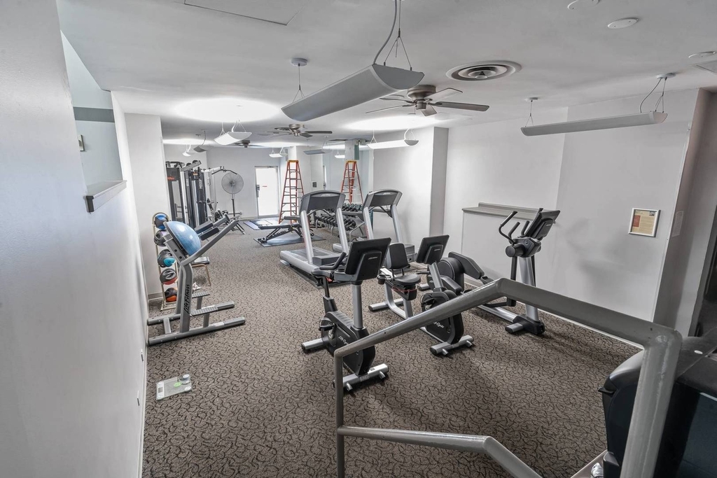 6301 N Sheridan Road - Photo 22