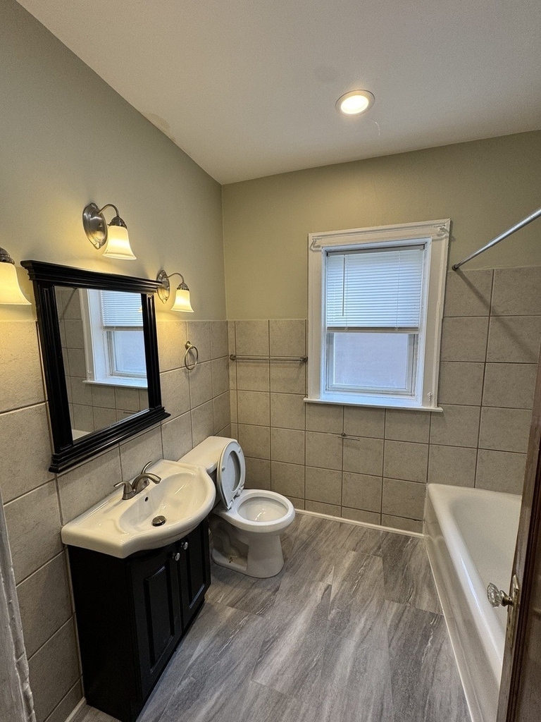7634 S Phillips Avenue - Photo 9