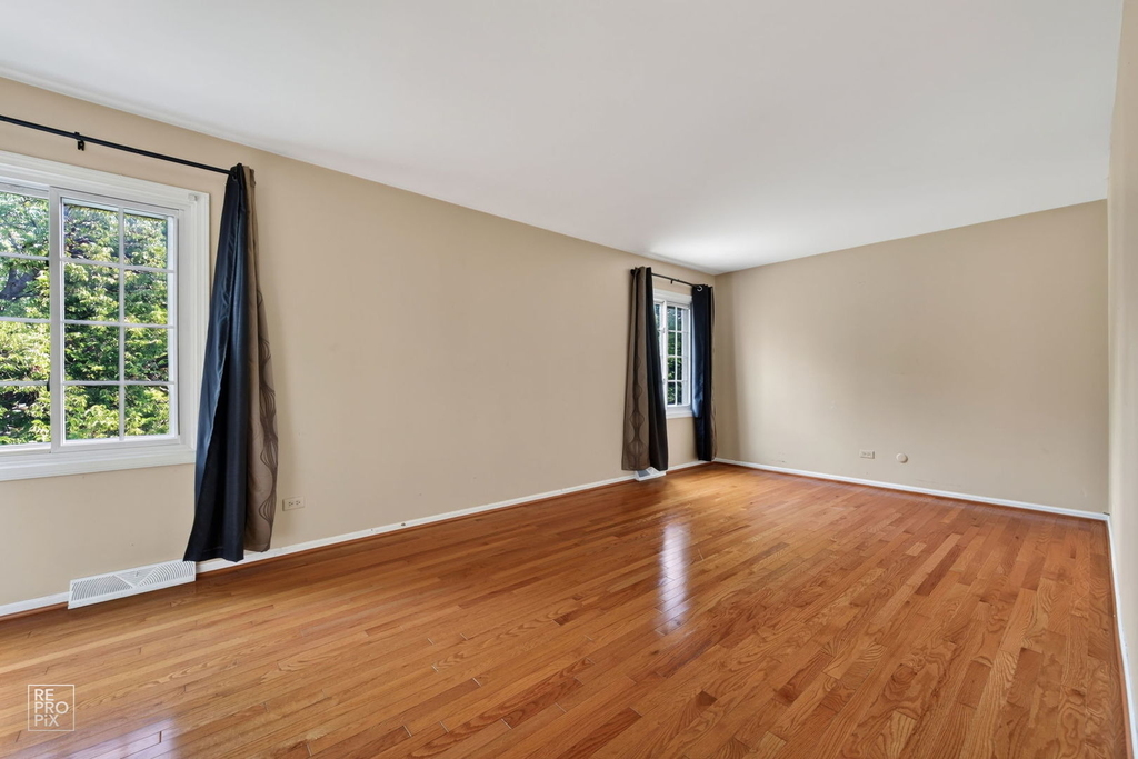 683 Honeysuckle Lane - Photo 11