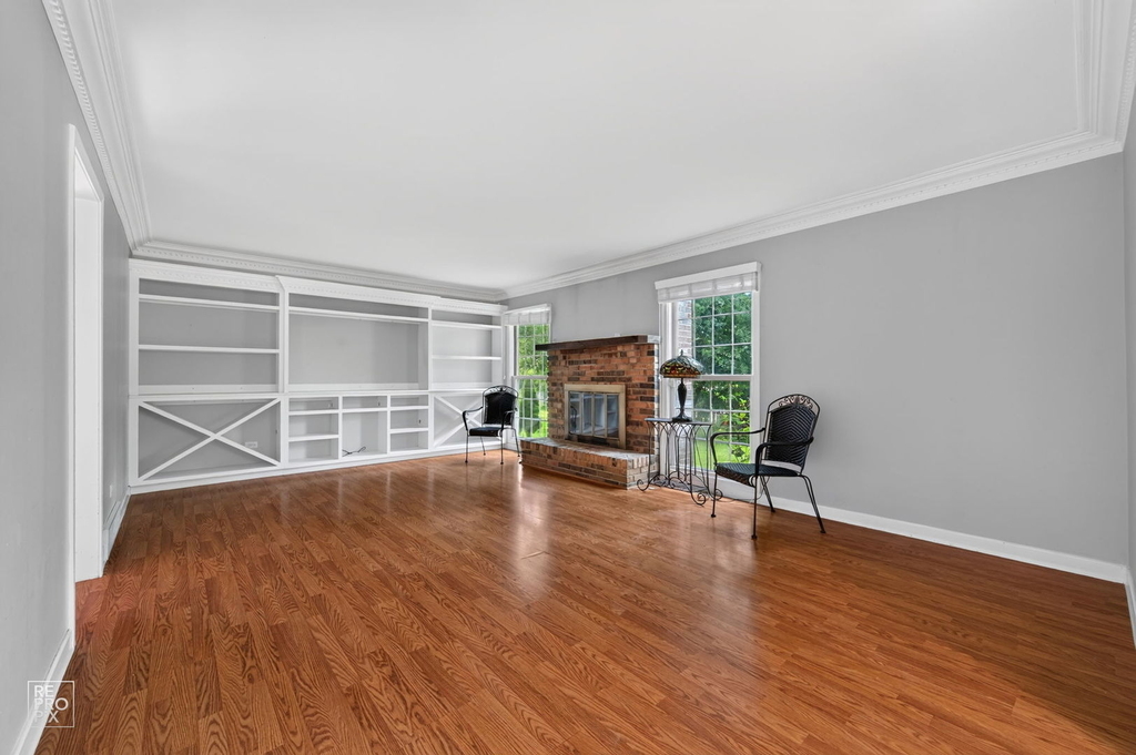 683 Honeysuckle Lane - Photo 5