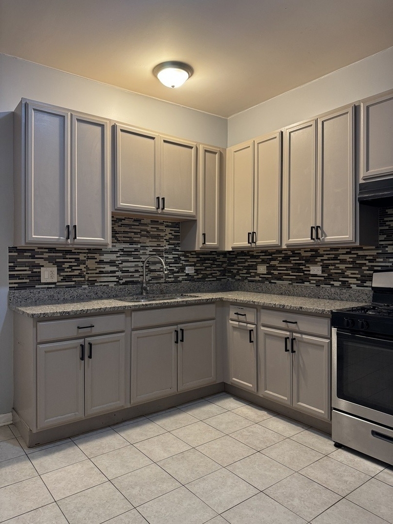 7212 S St Lawrence Avenue - Photo 10