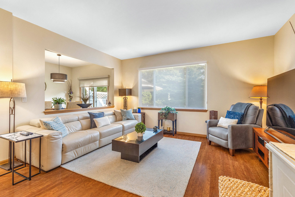 21142 W Braxton Lane - Photo 1