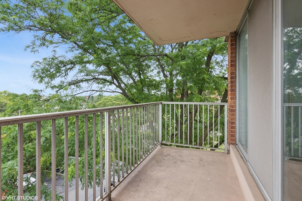 2200 S Stewart Avenue - Photo 17