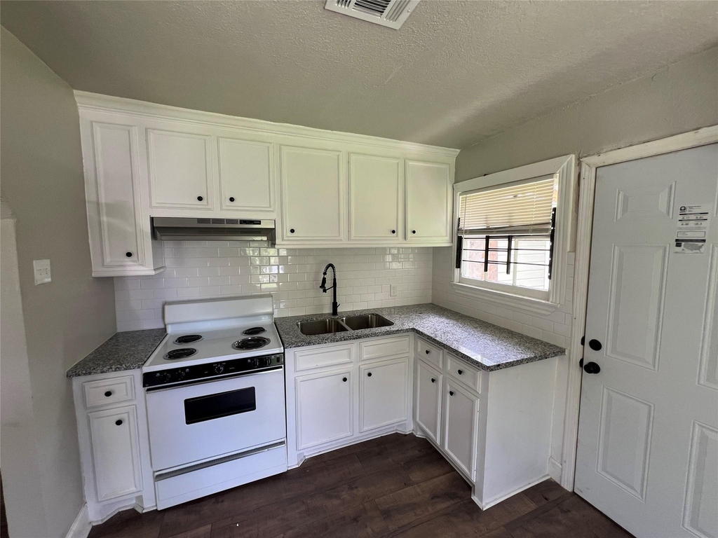 5034 Rapido Road - Photo 3