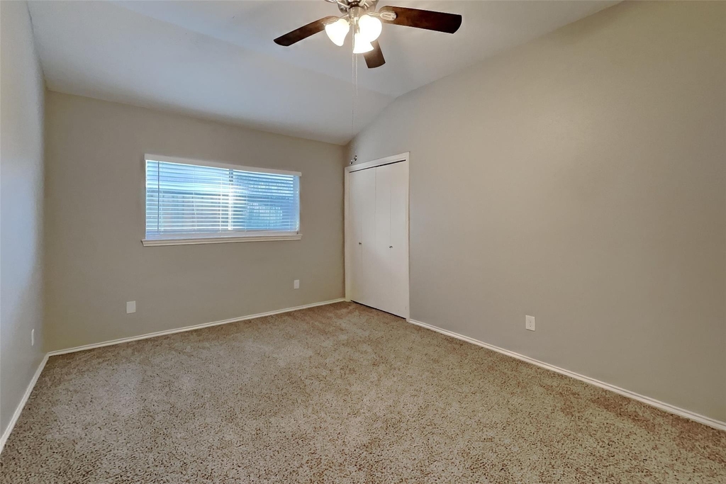 29118 Stapleford Street - Photo 6