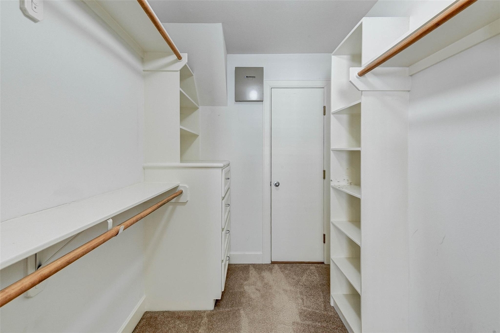 650 Westcross Street - Photo 42