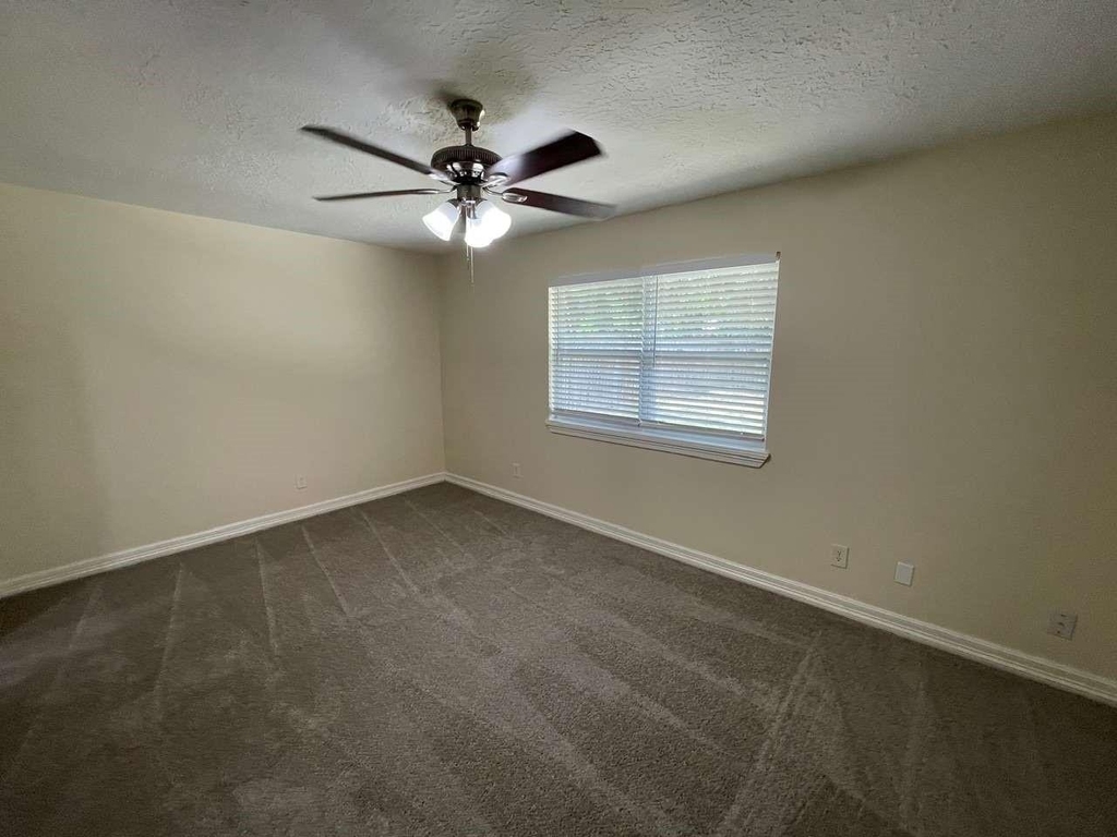 9422 Chartermoss Circle - Photo 4