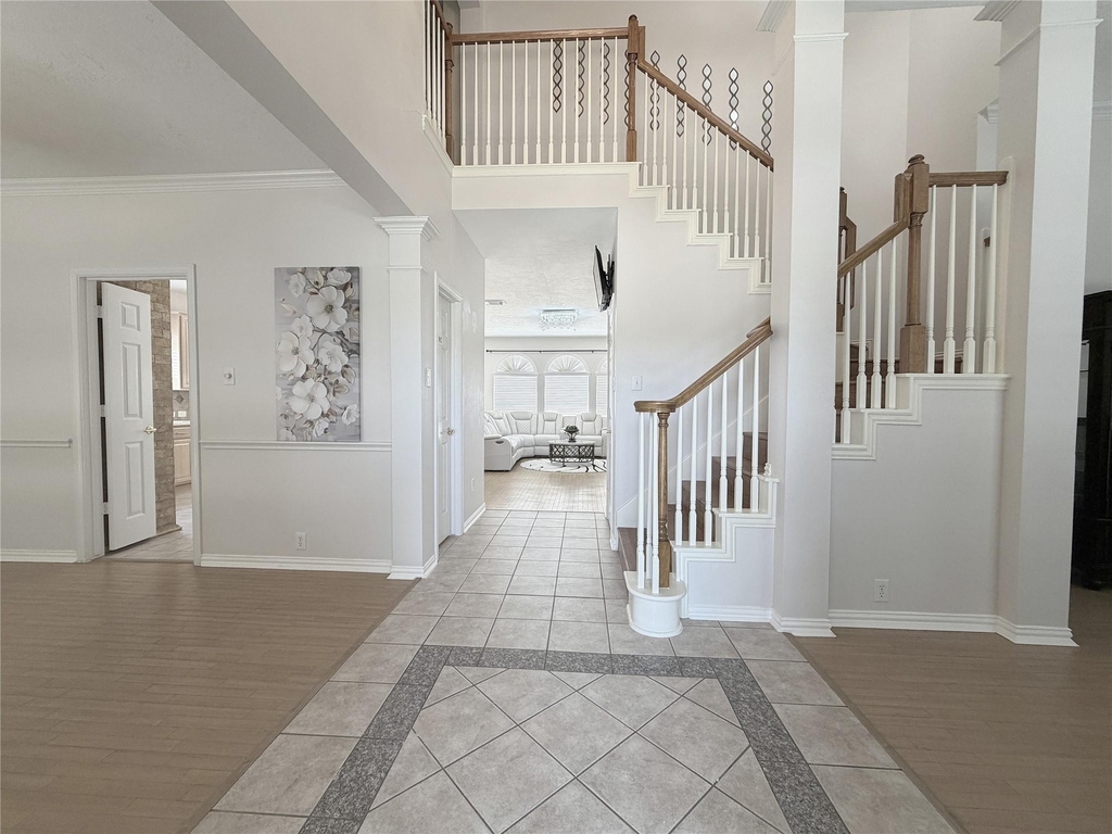 3822 Shady Harbor Drive - Photo 2