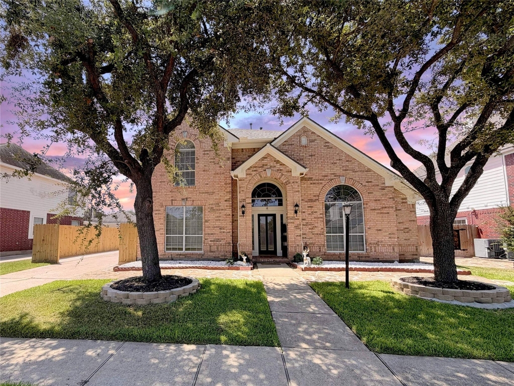 3822 Shady Harbor Drive - Photo 0
