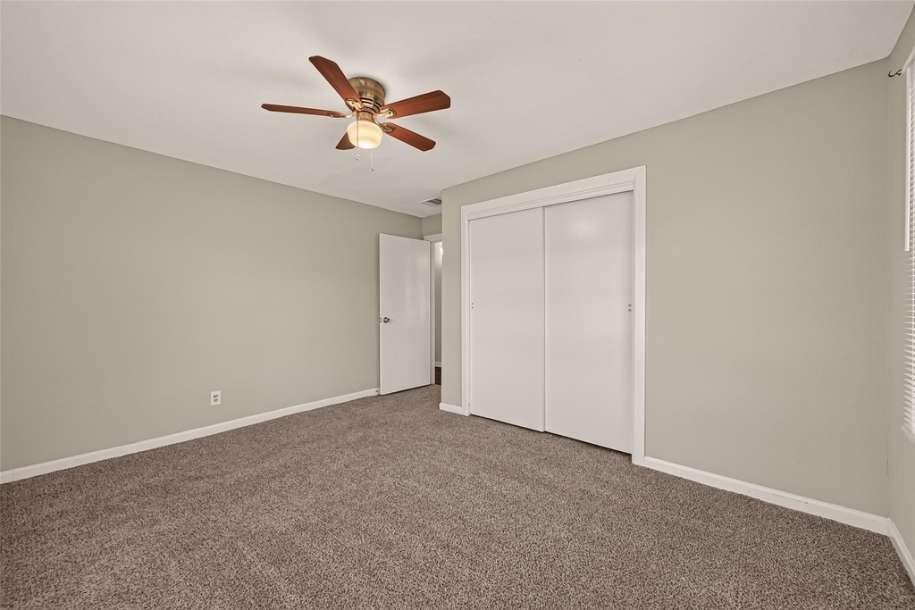 2422 Florence Street - Photo 17