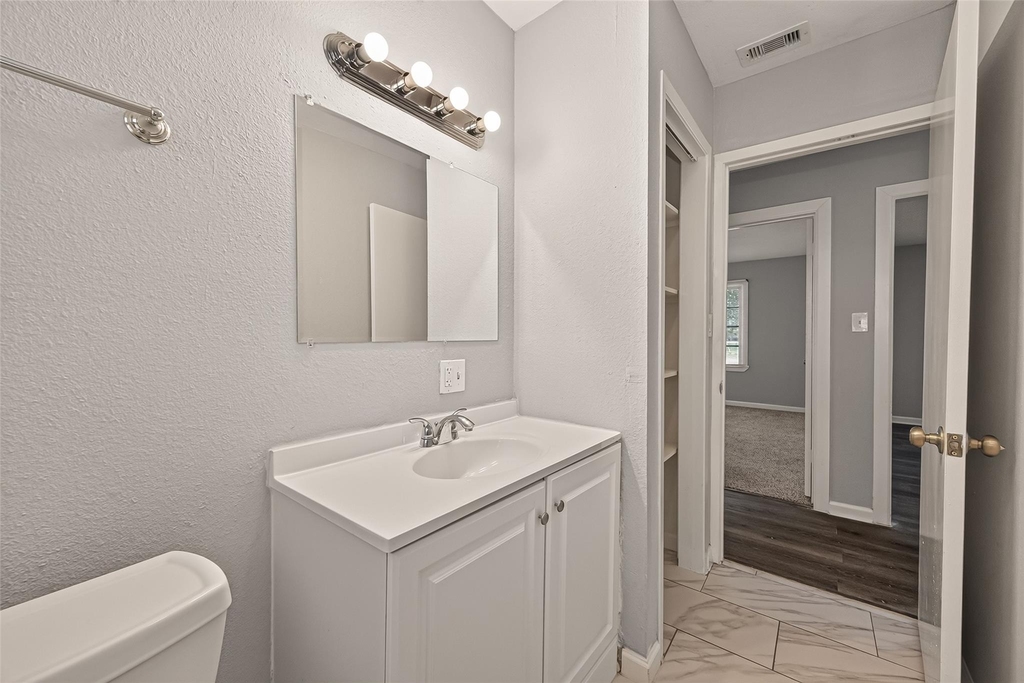 2422 Florence Street - Photo 22