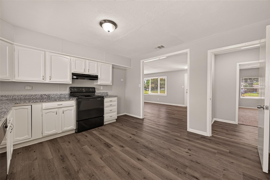 2422 Florence Street - Photo 9