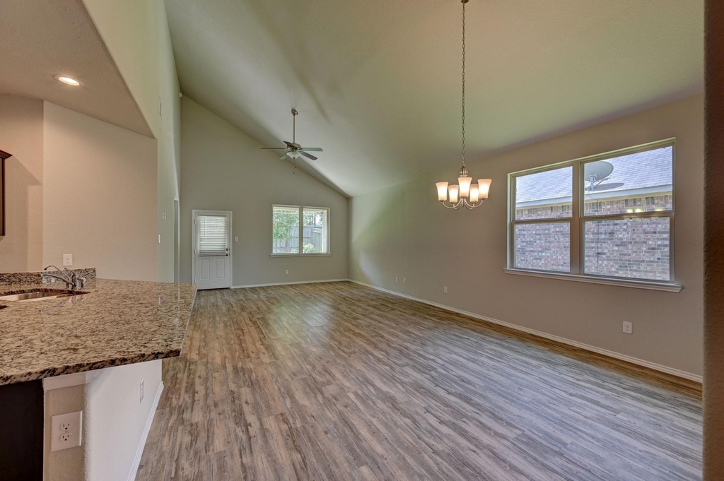7022 N Sound Lane - Photo 8