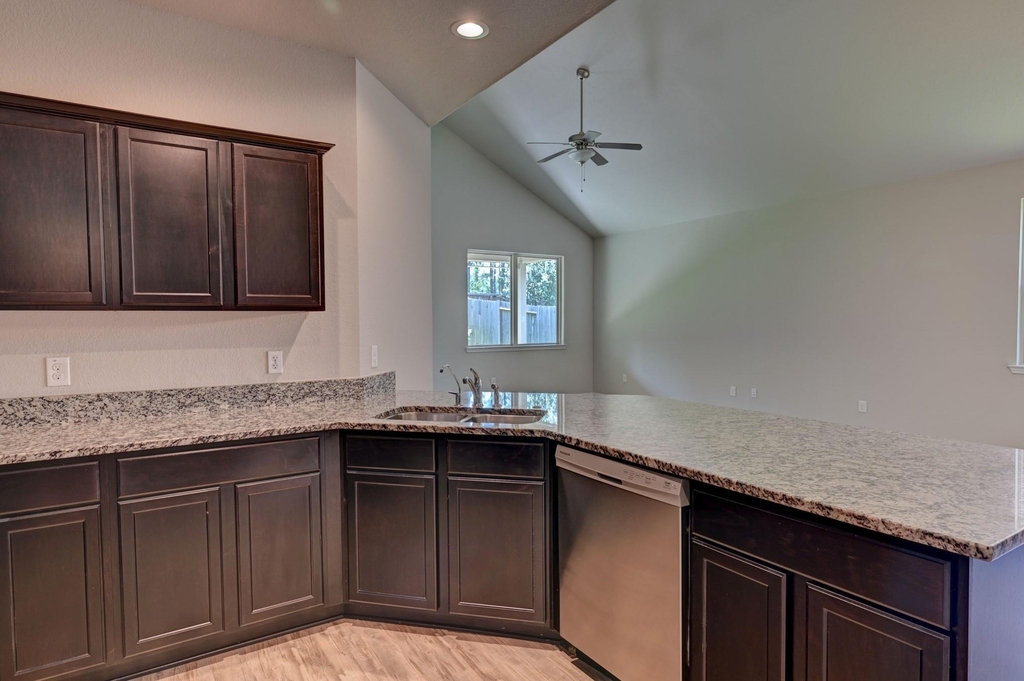 7022 N Sound Lane - Photo 14