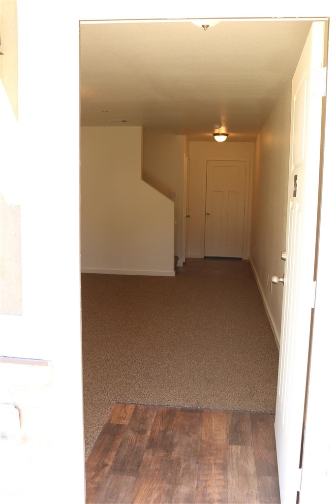10535 Mills Road - Photo 2