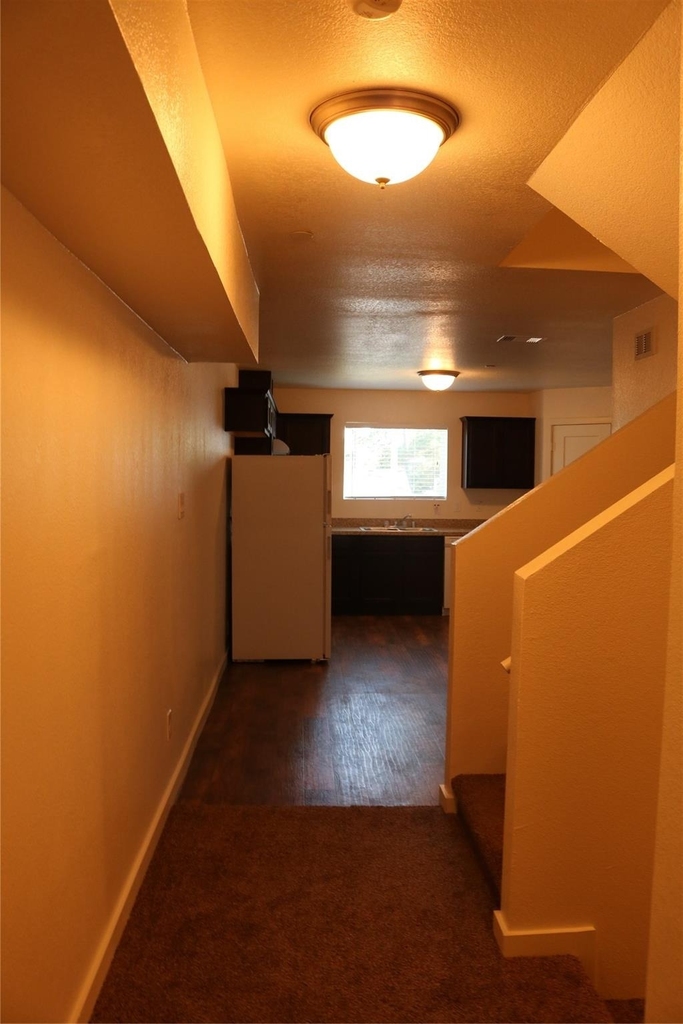 10535 Mills Road - Photo 24