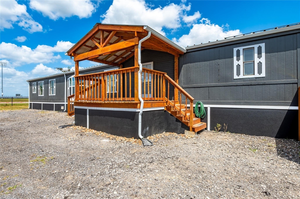 1133 Road 5823 - Photo 2