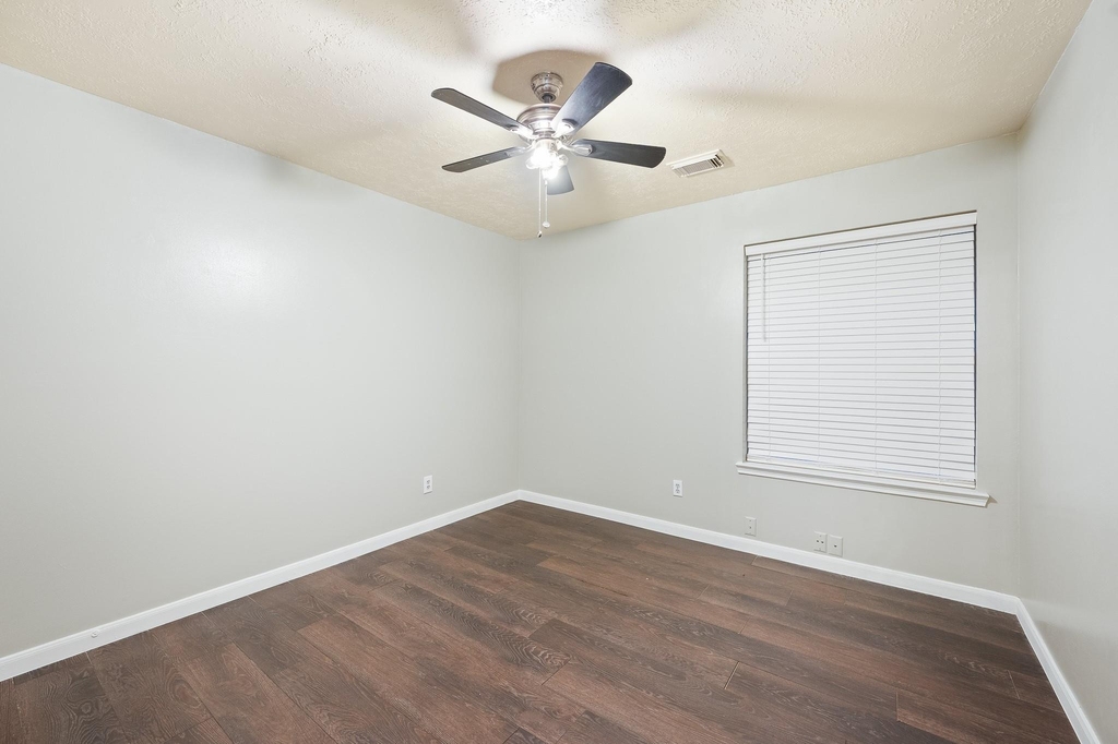 7624 Lone Meadow Court - Photo 32