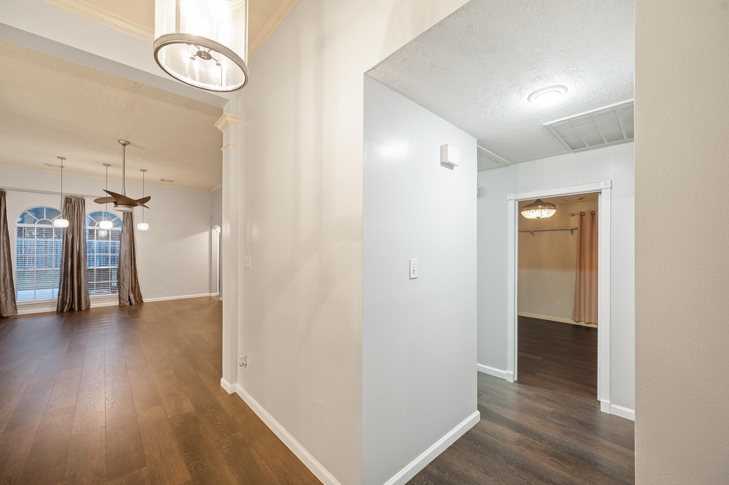 7624 Lone Meadow Court - Photo 6