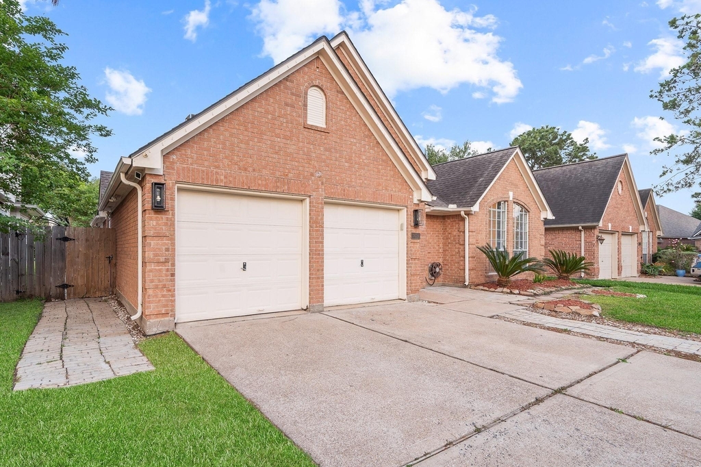 7624 Lone Meadow Court - Photo 1