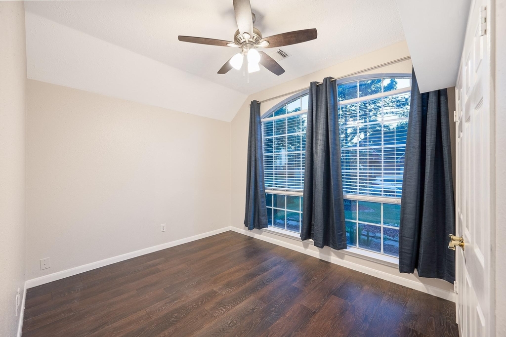 7624 Lone Meadow Court - Photo 19