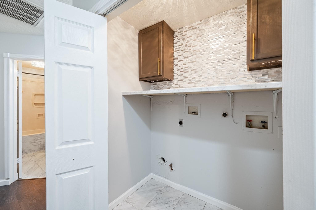 7624 Lone Meadow Court - Photo 36