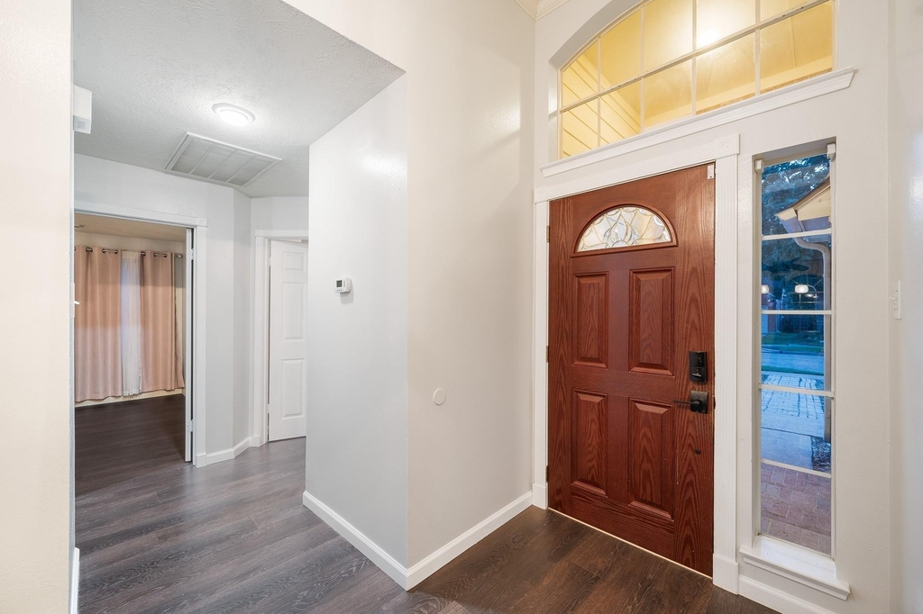 7624 Lone Meadow Court - Photo 3