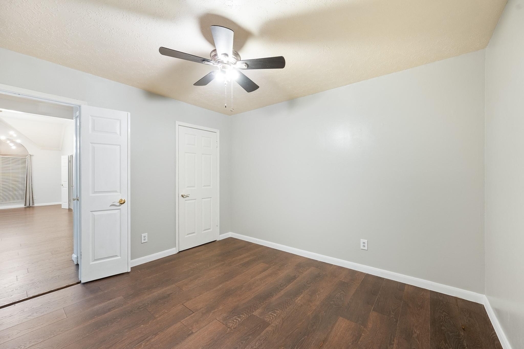 7624 Lone Meadow Court - Photo 33