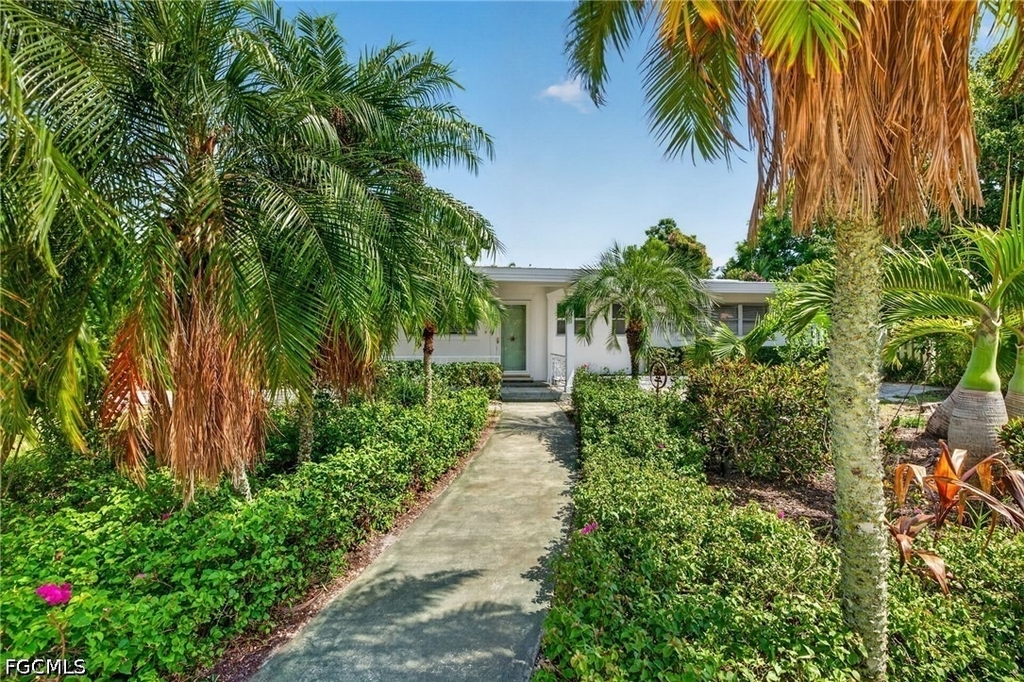 1331 Almeria Avenue - Photo 3