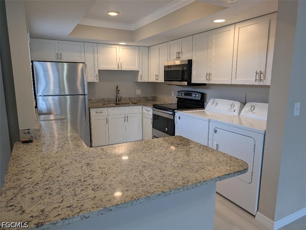3715 Se 9th Place - Photo 0