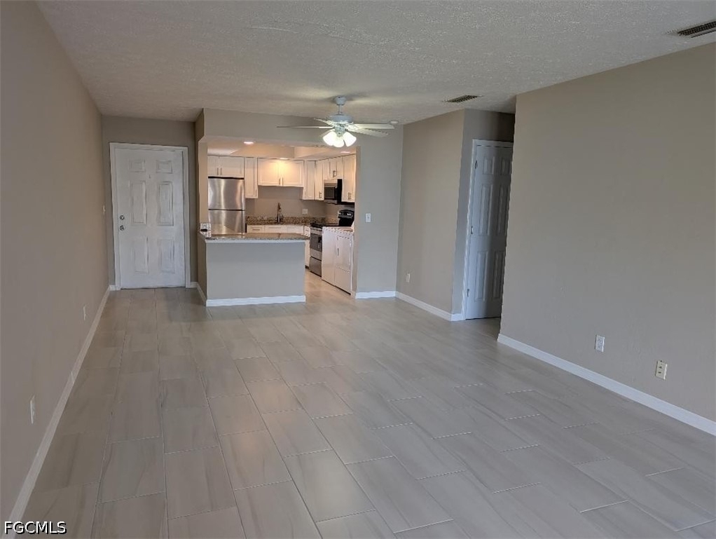 3715 Se 9th Place - Photo 1