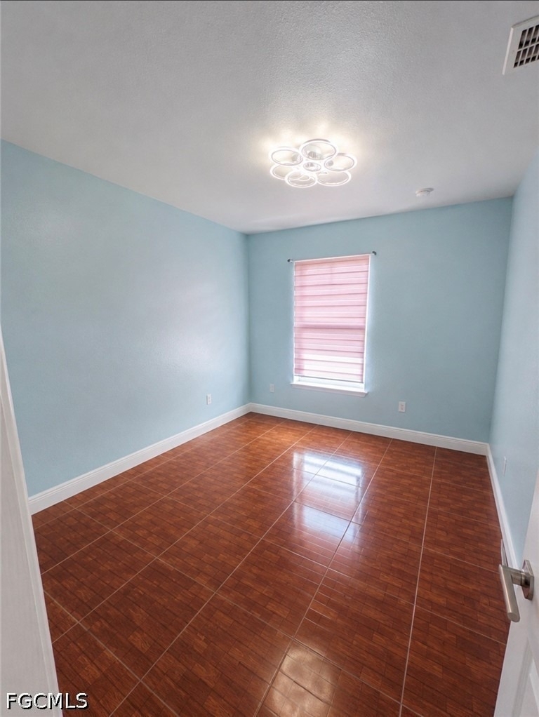 1115 Anza Avenue - Photo 4