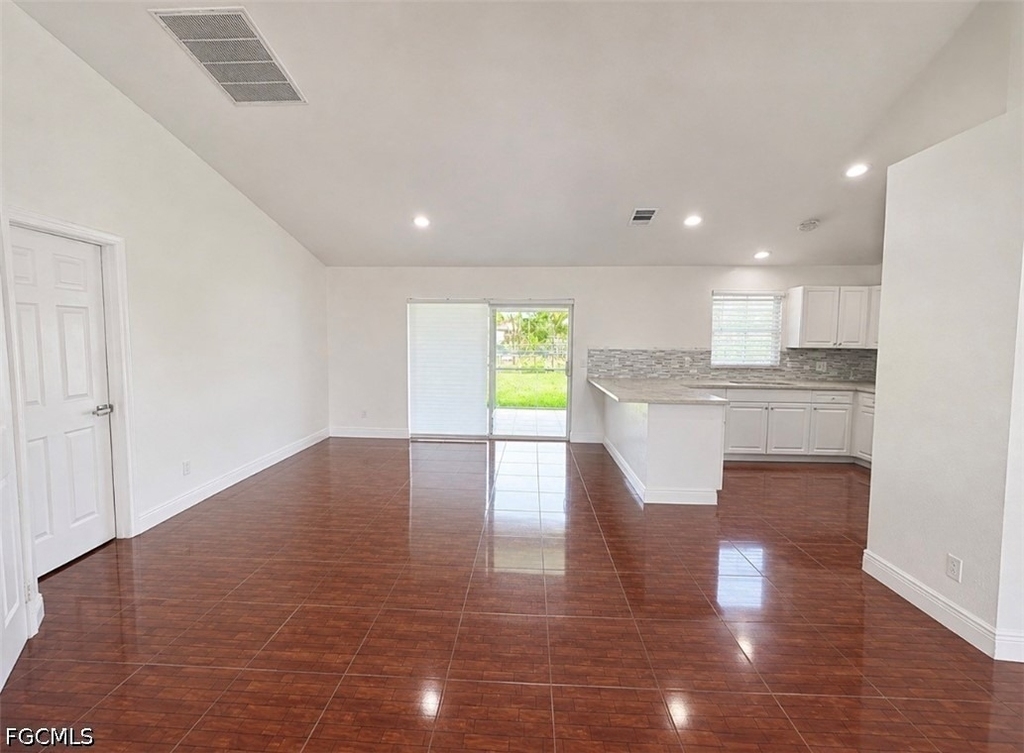 1115 Anza Avenue - Photo 2