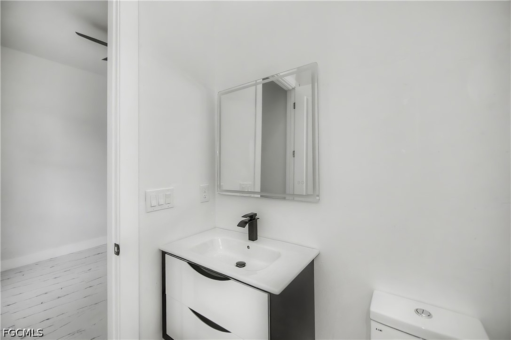 3123 69th Street W - Photo 25