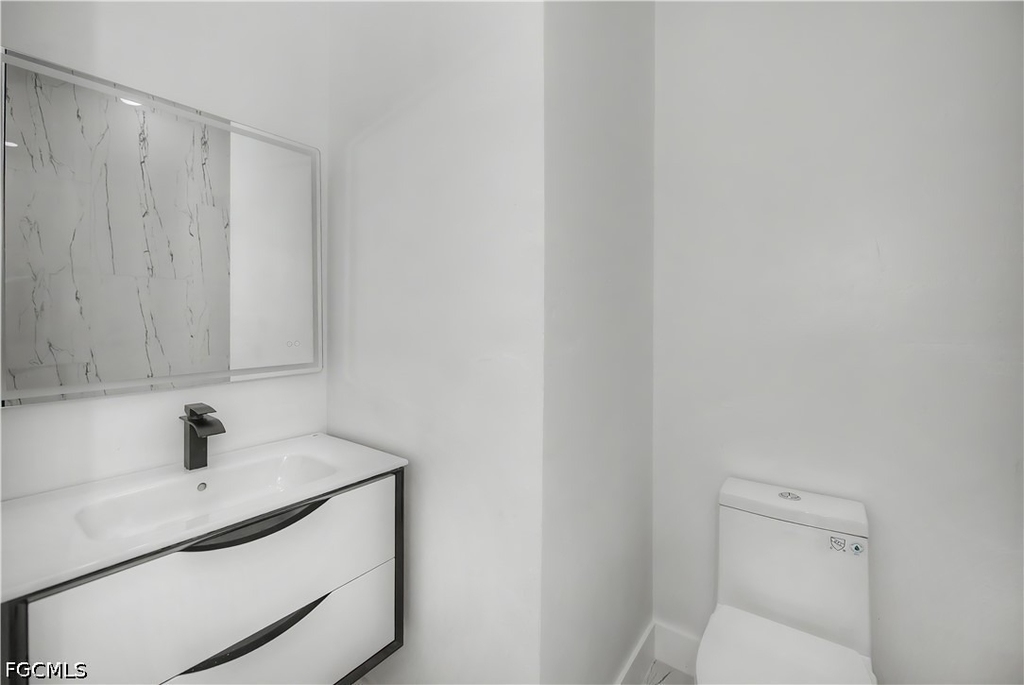 3123 69th Street W - Photo 29