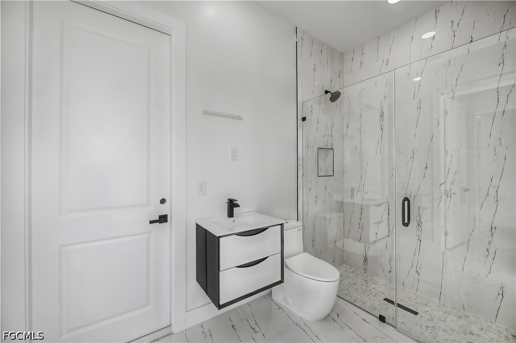 3123 69th Street W - Photo 14