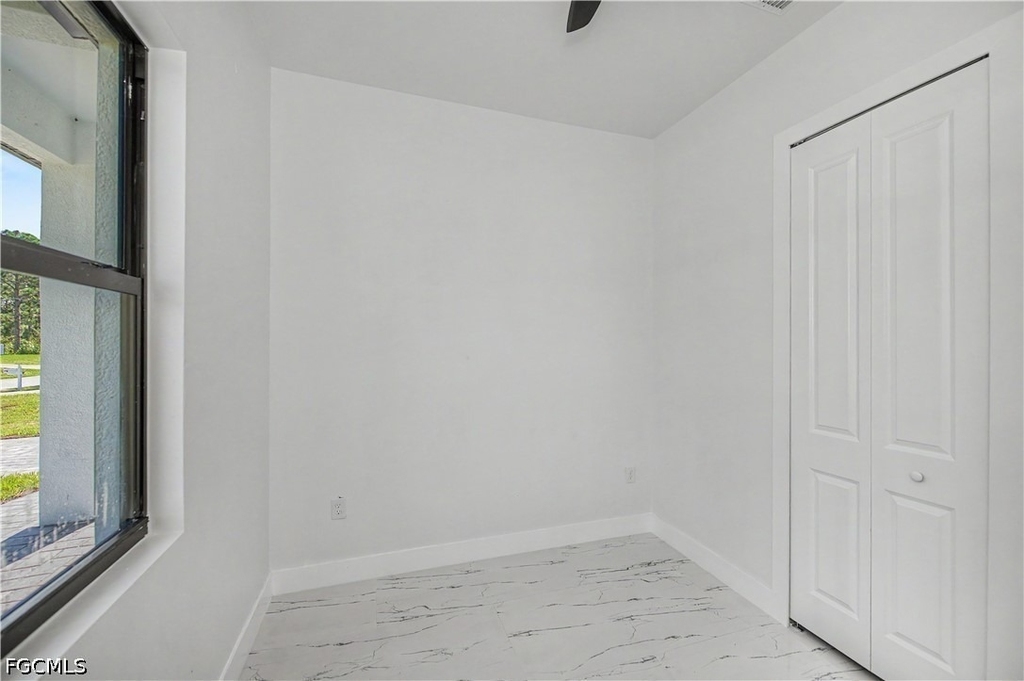 3123 69th Street W - Photo 12