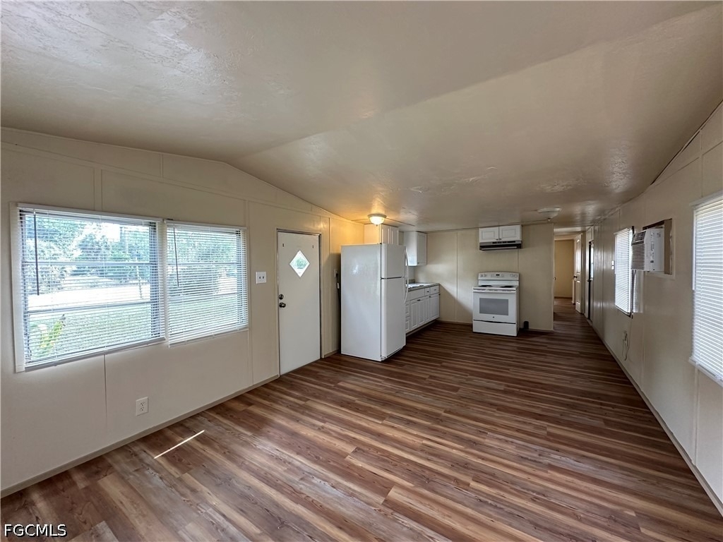 2268 Carlisle Lane - Photo 5